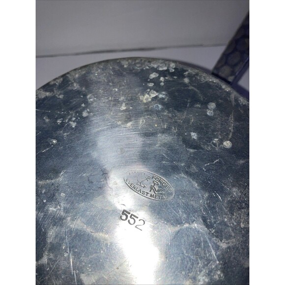 Vintage  Crumb Catcher 552 Aluminum Hand Forged Everlast Metal - Picture 2 of 5